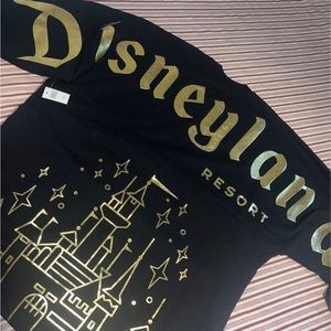 GOLD AND BLACK DISNEYLAND SPIRIT JERSEY SIZE LARGE